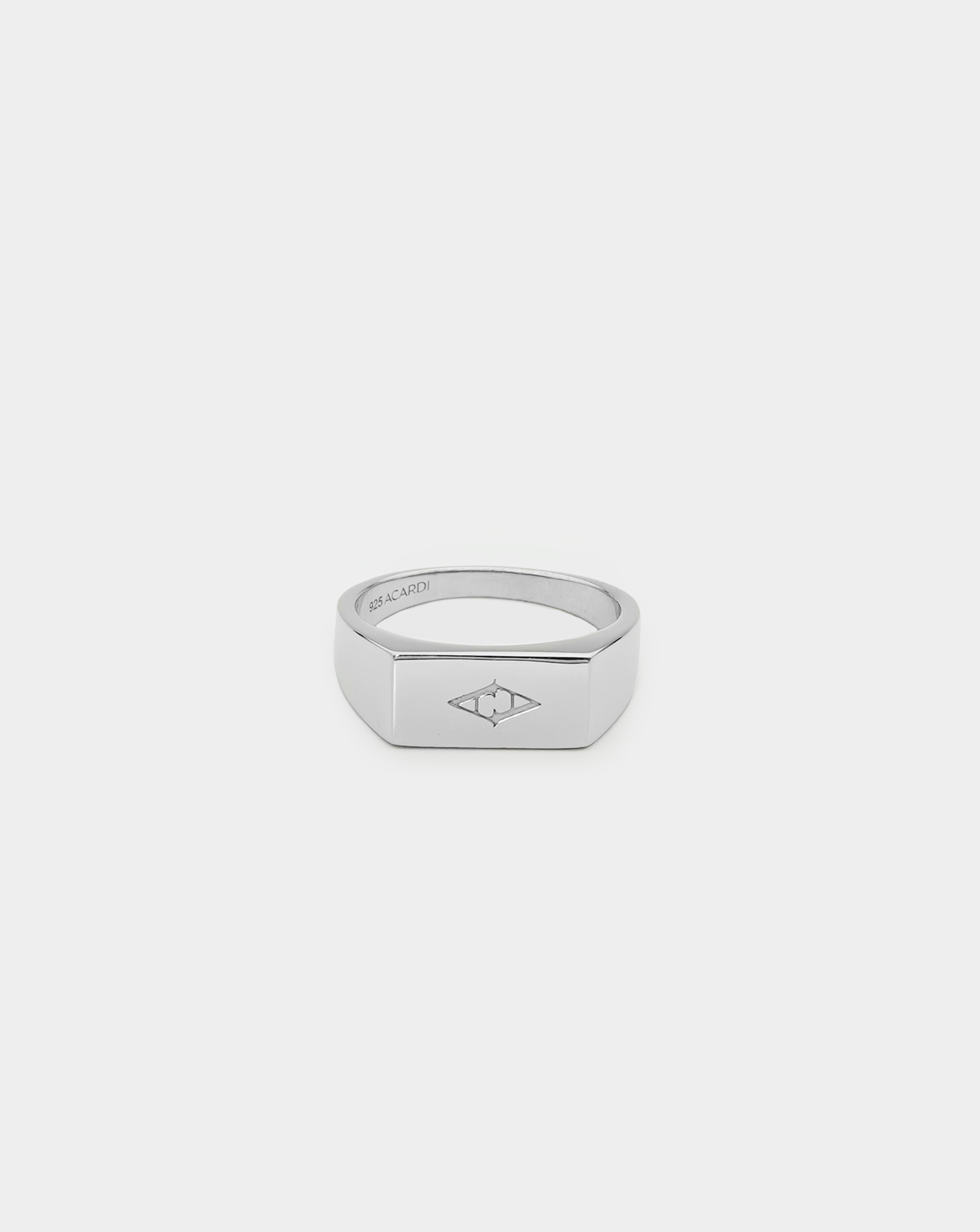Men's Silver signet ring. Acardi signet ring viewed from the front. Men's jewellery