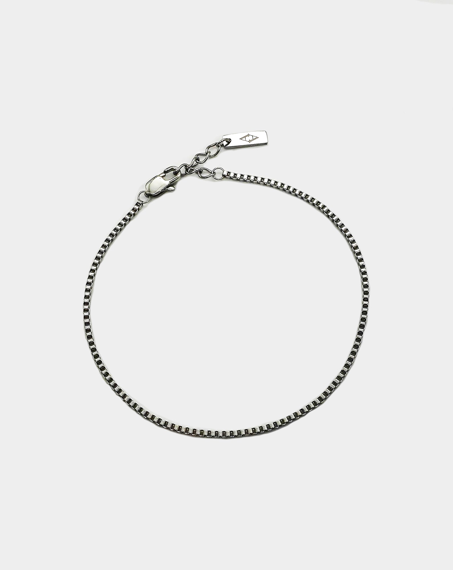 Silver thin Box chain bracelet minimalistic Acardi front. Men's jewellery