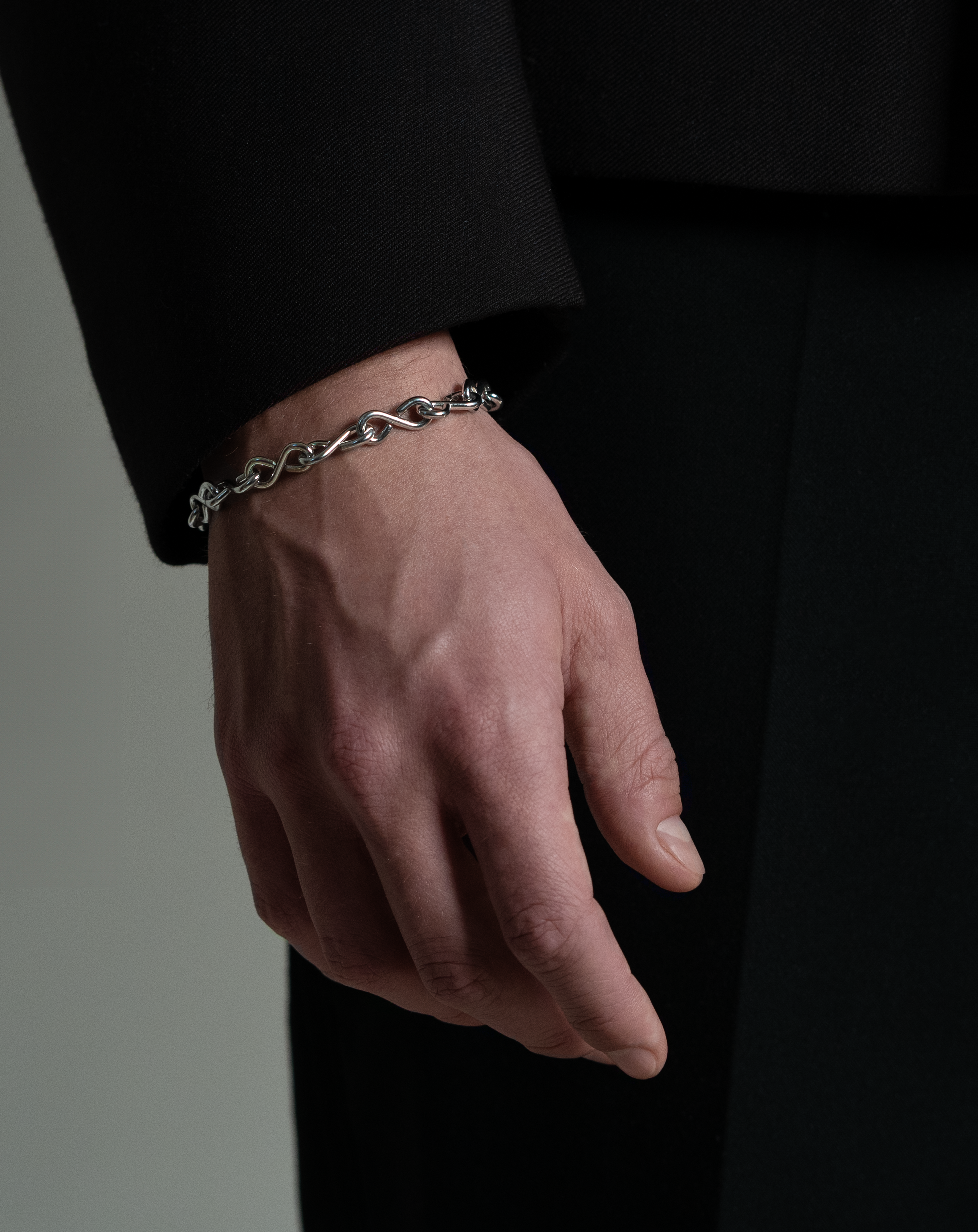 Men's Silver Chain Bracelet on model Acardi. Men's jewellery. Minimalistic