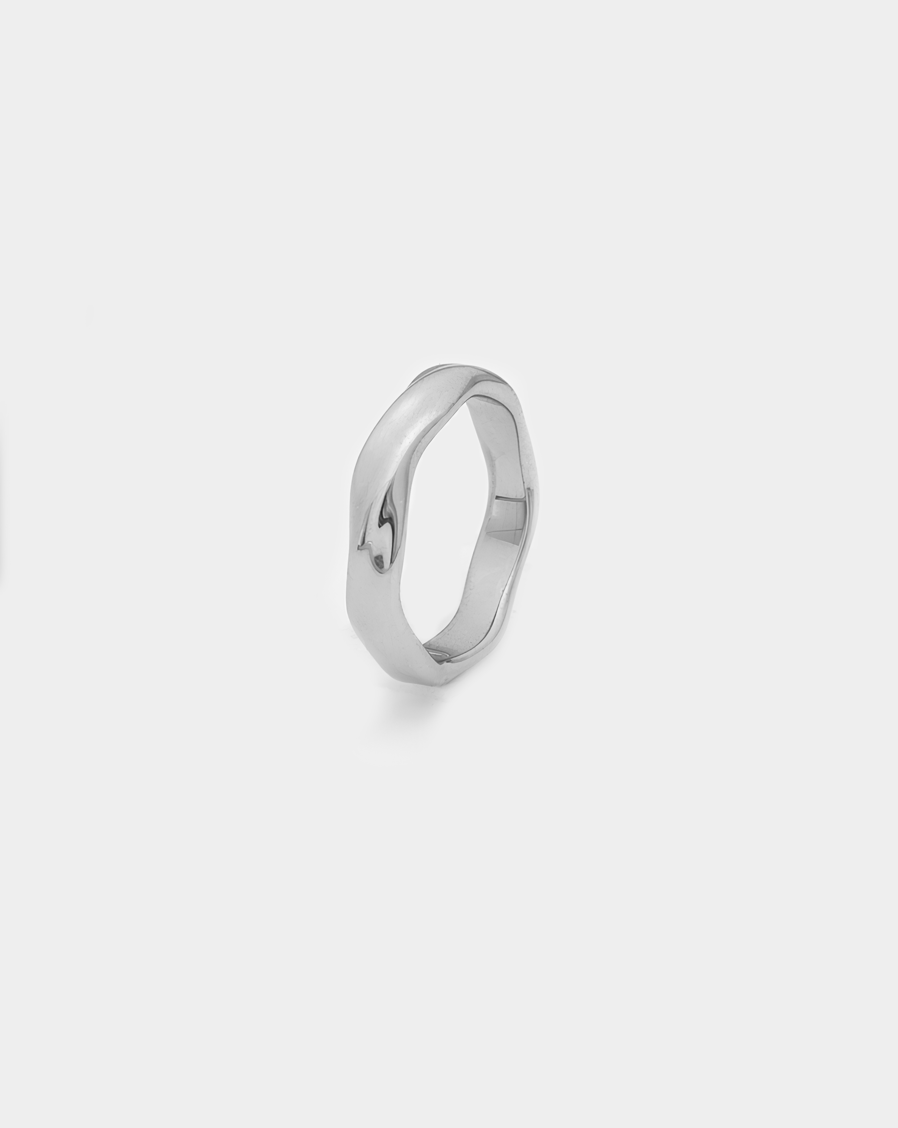 Silver spinning band ring Acardi from side. Sleek minimalistic ring. Men's jewellery. 